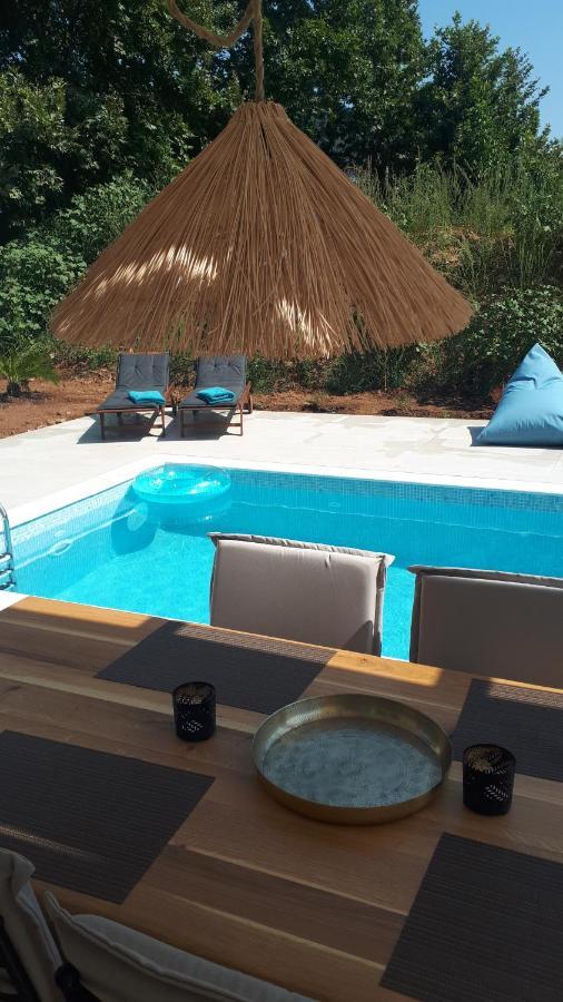 Casa O' - Neues Ferienhaus mit großer Terrasse und privatem Swimmingpool Skala Potamia  Exterior foto