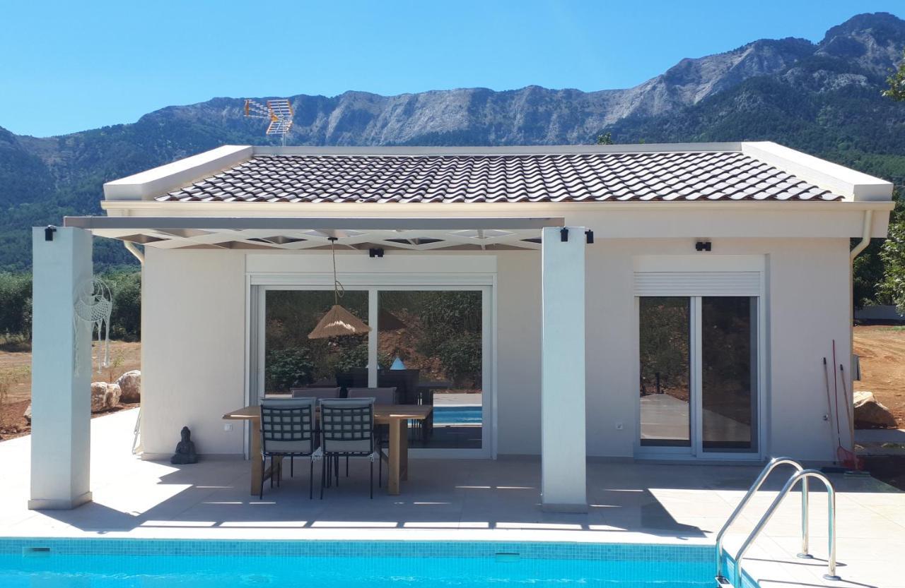 Casa O' - Neues Ferienhaus mit großer Terrasse und privatem Swimmingpool Skala Potamia  Exterior foto