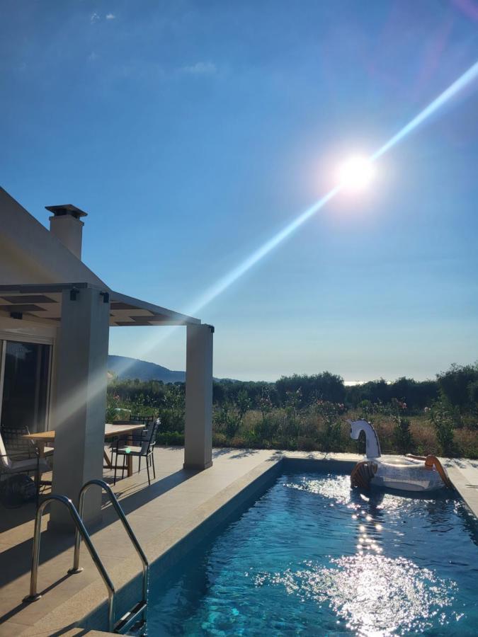 Casa O' - Neues Ferienhaus mit großer Terrasse und privatem Swimmingpool Skala Potamia  Exterior foto