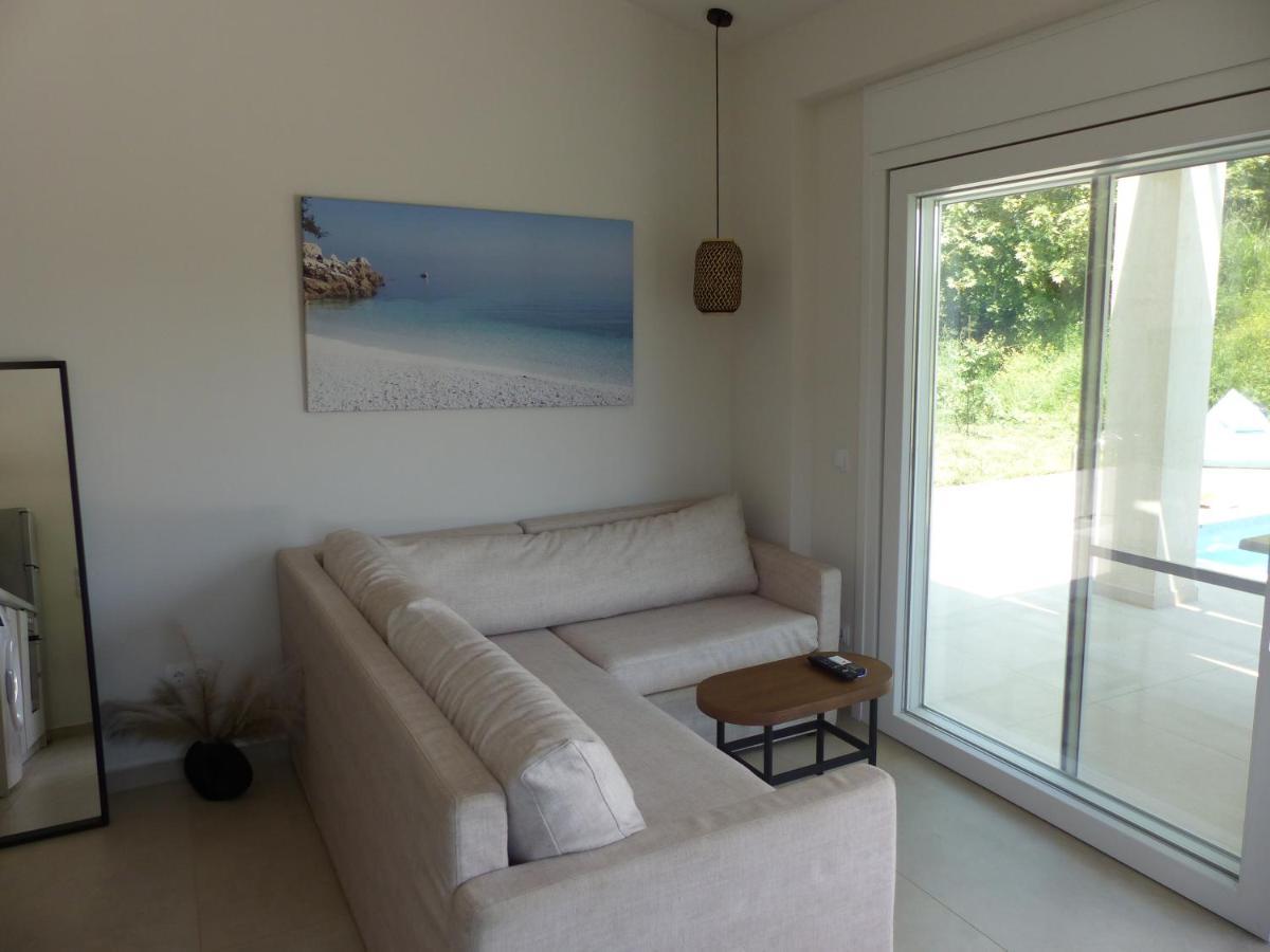 Casa O' - Neues Ferienhaus mit großer Terrasse und privatem Swimmingpool Skala Potamia  Exterior foto